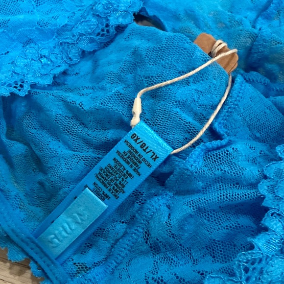 SKIMS STRETCH LACE INTIMATES BOYSHORT in Mykonos NEW - Picture 8 of 9